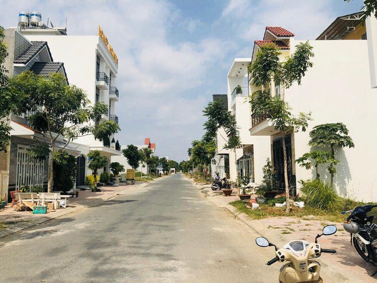 Thị Trường Đất Nền Vẫn “Ế”